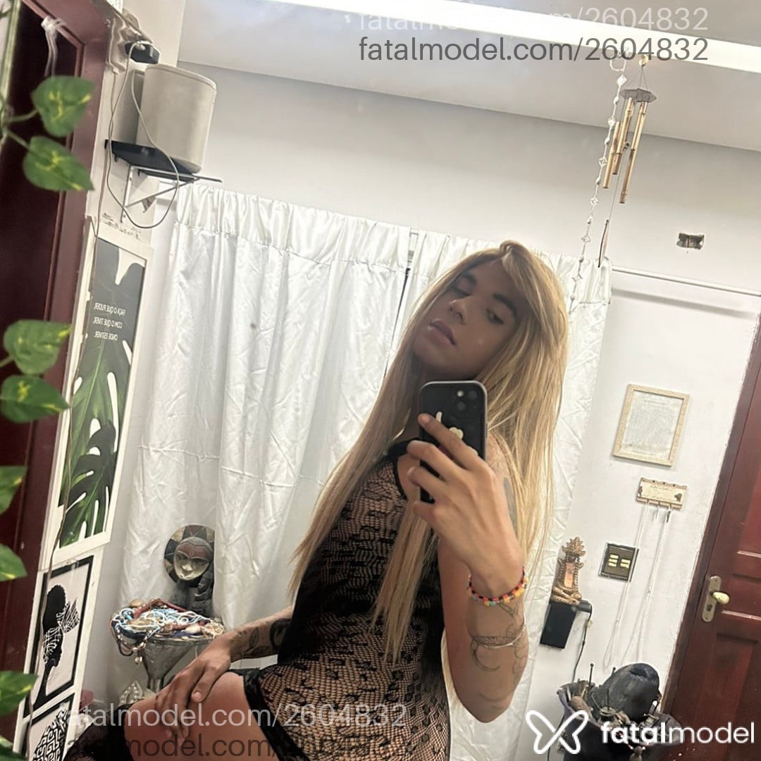 Acompanhante não-binário loira (o) de olhos pretos em São Paulo - Maísa Portinary