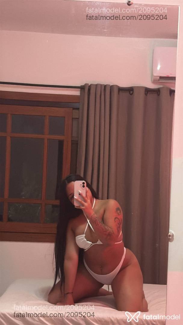 Acompanhante mulher com cabelo castanho de olhos castanhos em Santa Rosa - Evelyn Yamila