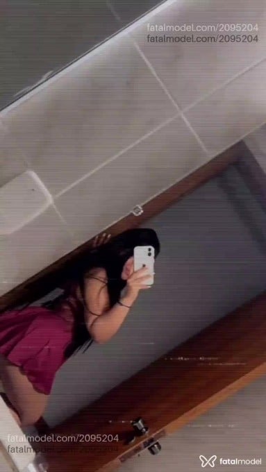 Acompanhante mulher com cabelo castanho de olhos castanhos em Santa Rosa - Evelyn Yamila