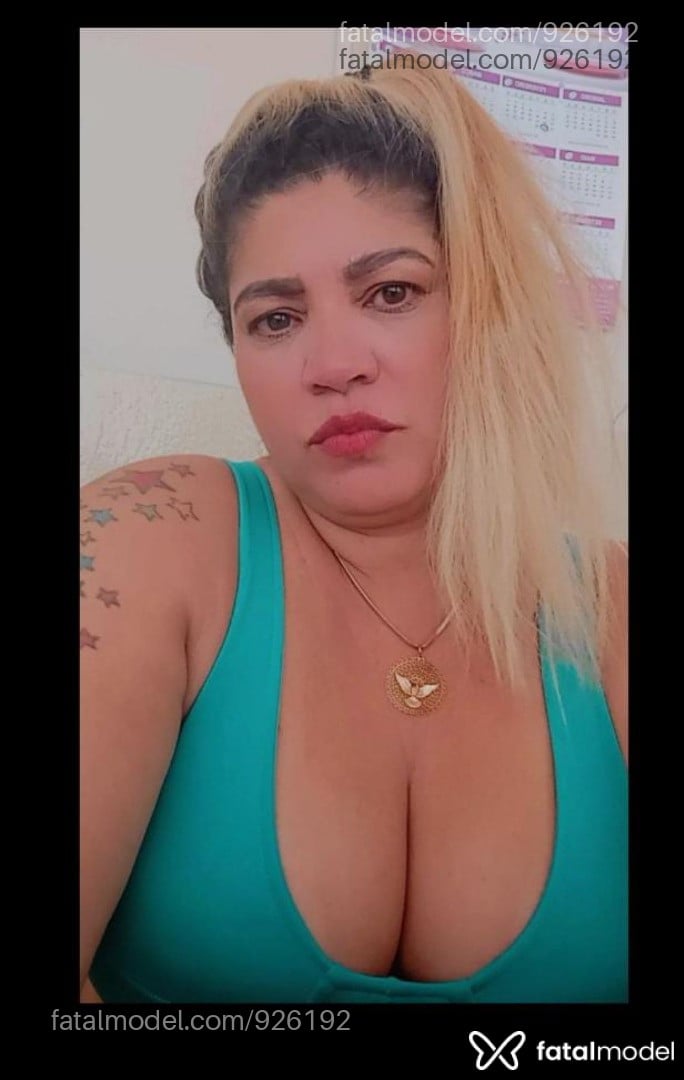 Acompanhante mulher loira (o) de olhos castanhos - Luana mel