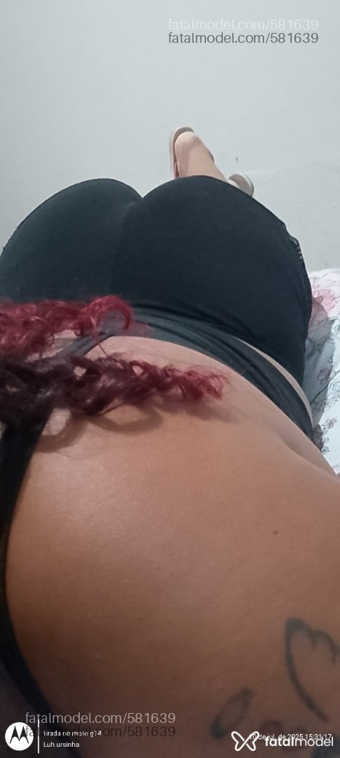 Acompanhante mulher com cabelo colorido de olhos castanhos em Macapá Acompanhante mulher com cabelo colorido de olhos castanhos em Macapá - Laura Oliveira