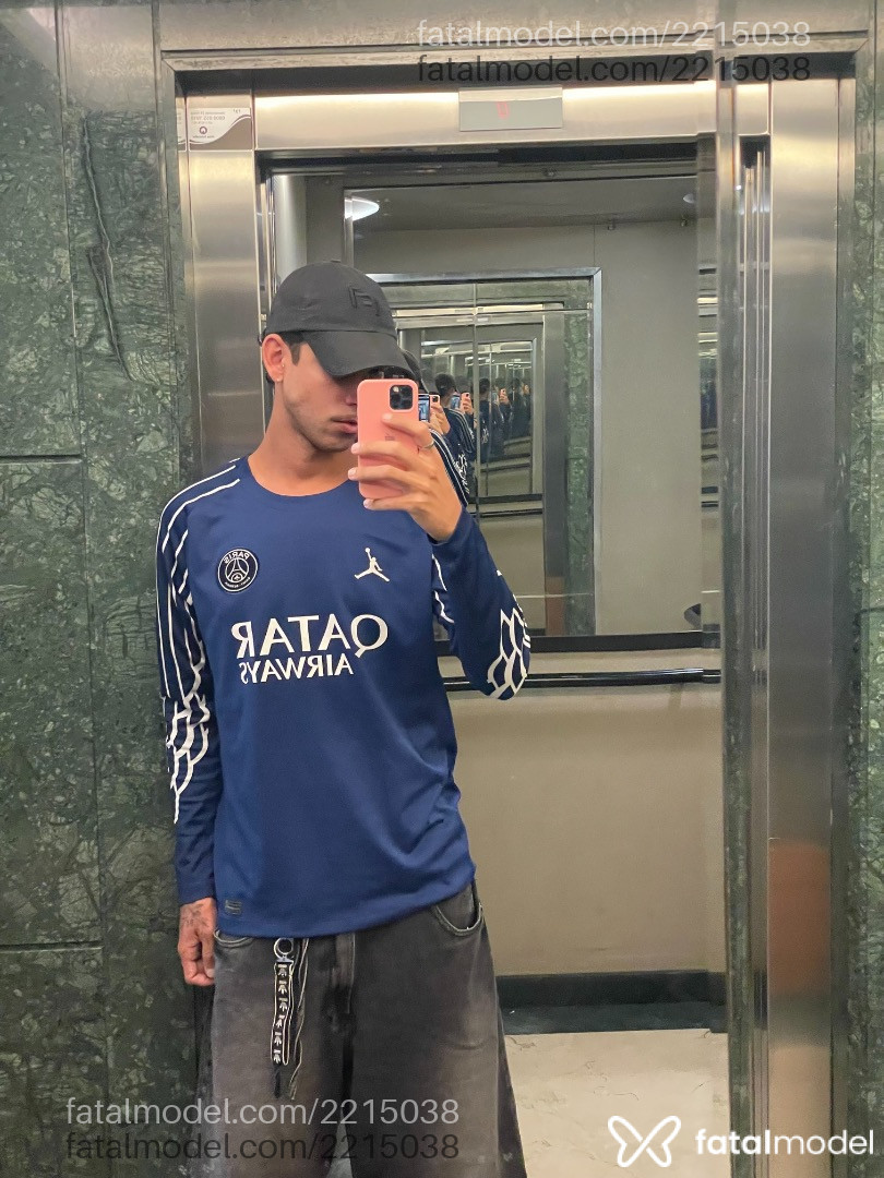 Acompanhante homem com cabelo castanho de olhos castanhos em São Paulo Acompanhante homem com cabelo castanho de olhos castanhos em São Paulo - Will