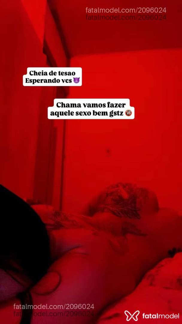 Acompanhante mulher com cabelo castanho de olhos castanhos - Clara Lizz