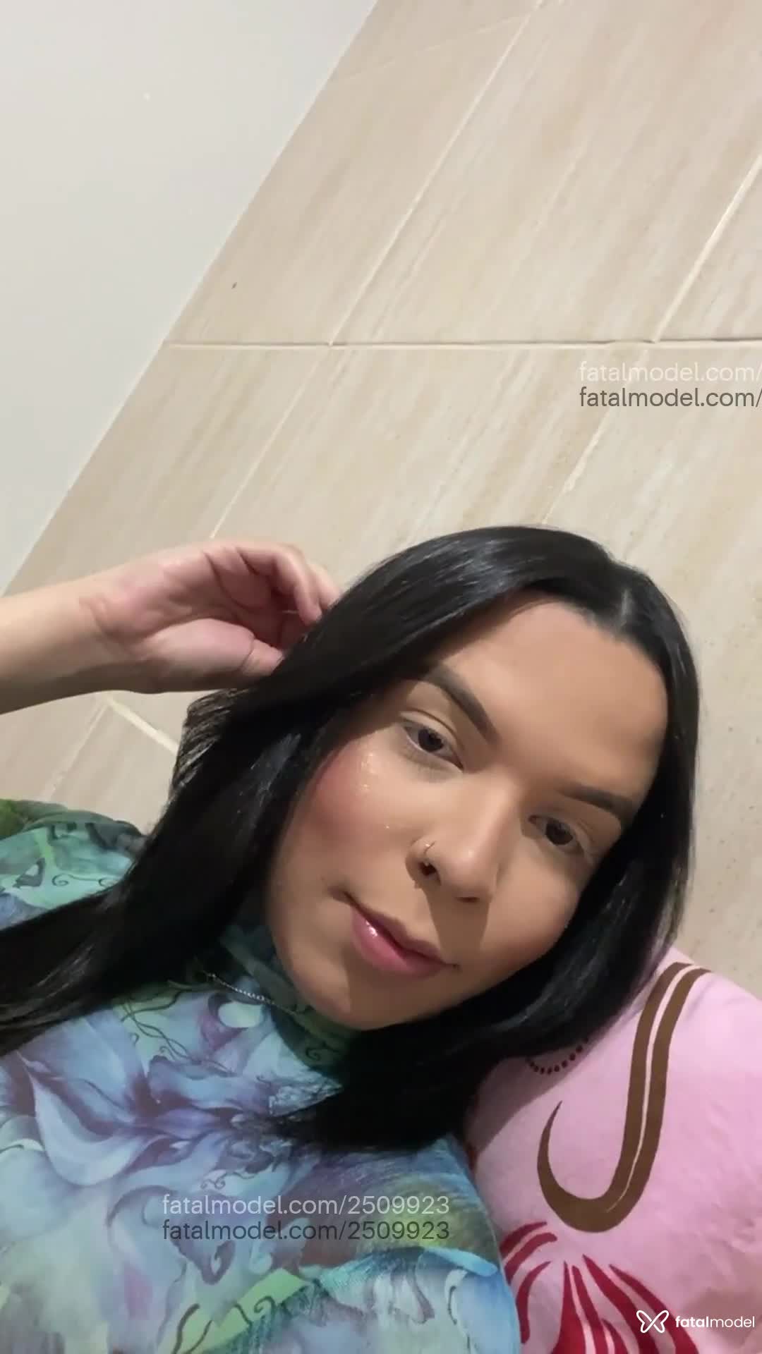 Acompanhante mulher trans morena (o) de olhos castanhos - Jade Mendonça Acompanhante mulher trans morena (o) de olhos castanhos - Jade Mendonça
