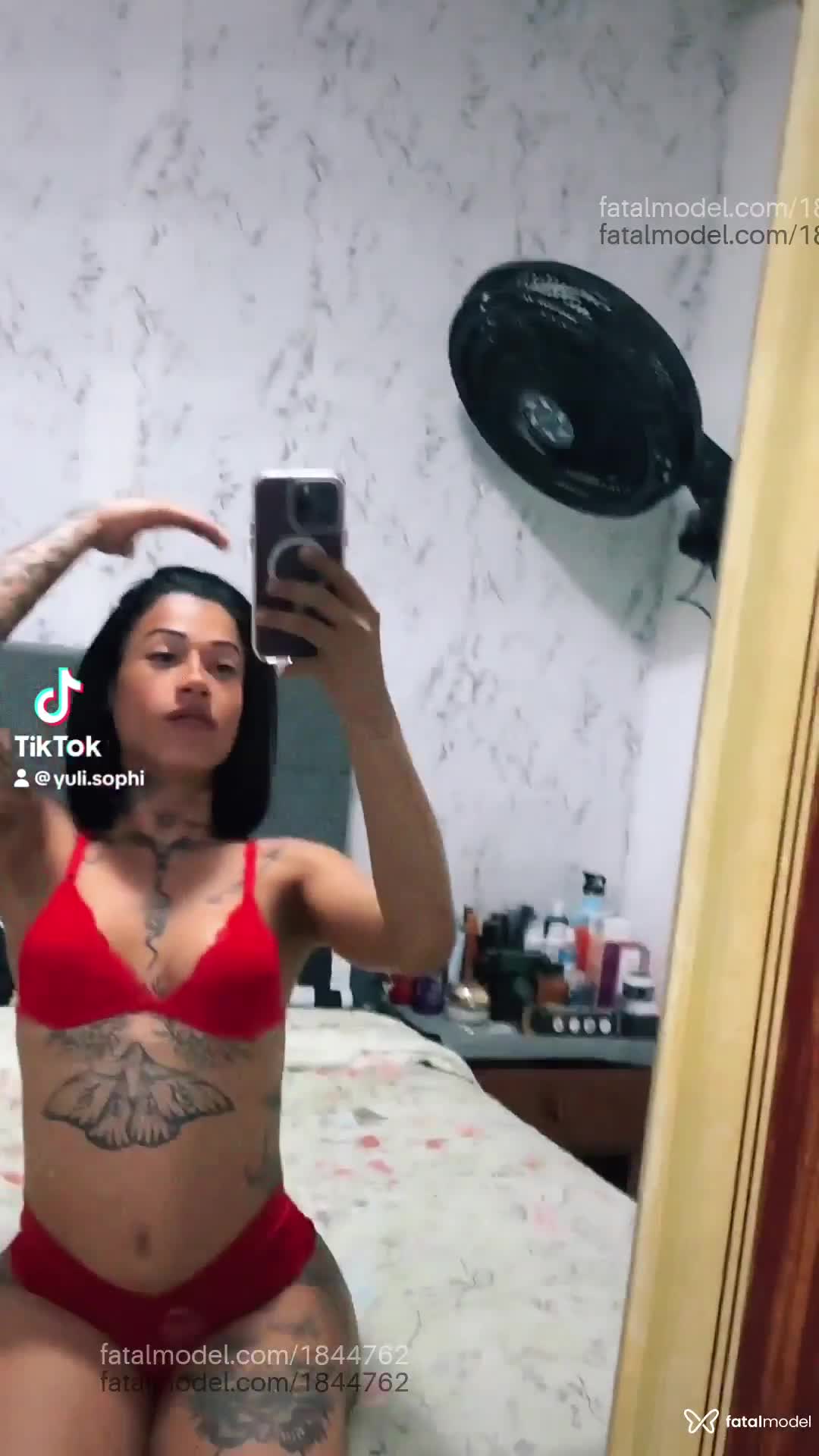 Acompanhante mulher trans morena (o) de olhos castanhos em São Paulo - Sophia