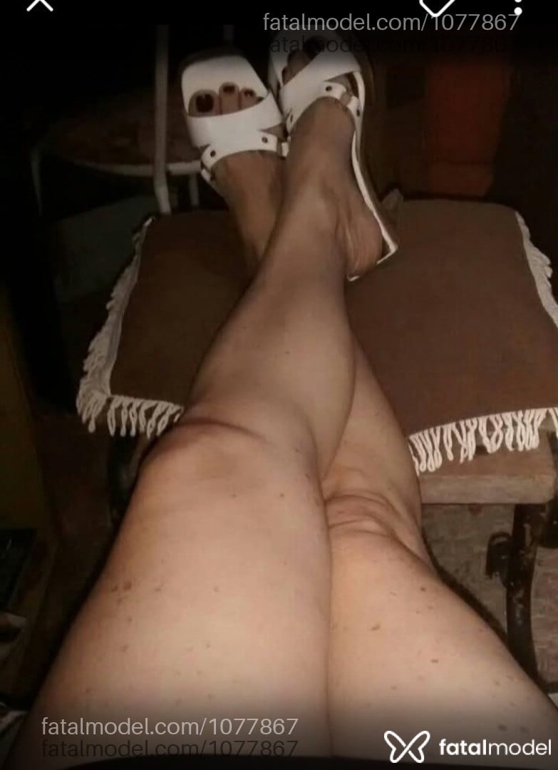 Acompanhante mulher com cabelo grisalho de olhos castanhos em Araraquara - MONALISA massagens