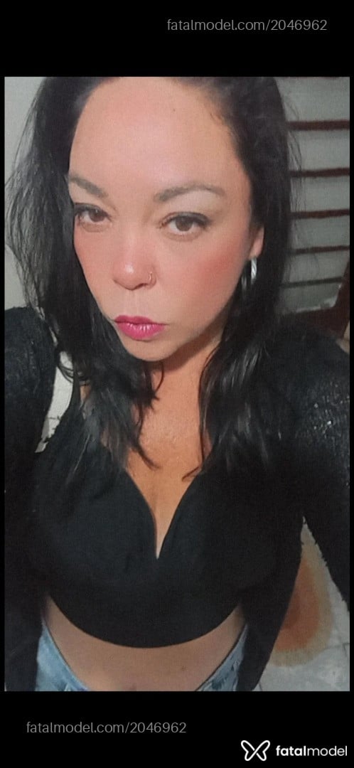 Acompanhante mulher morena (o) de olhos castanhos - Amanda