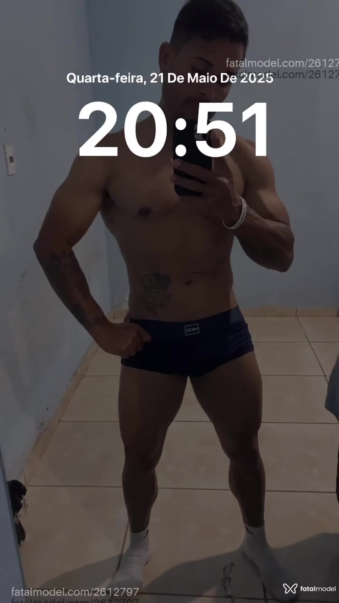 Acompanhante homem com cabelo castanho de olhos pretos em Lucas do Rio Verde - Ryanzinho