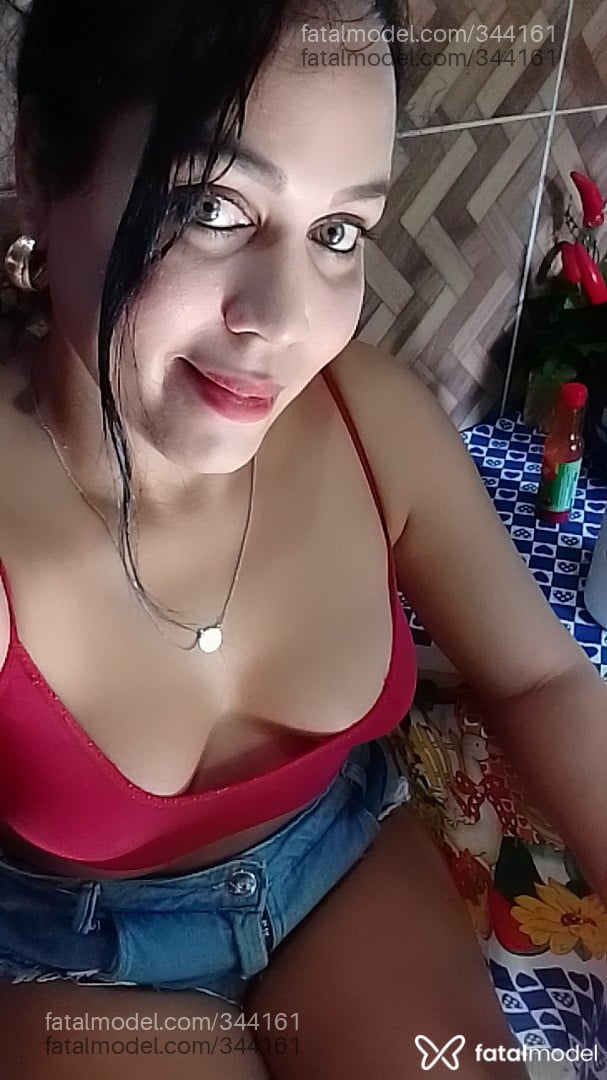 Acompanhante mulher trans morena (o) de olhos verdes em Recife - Gaby ressevada