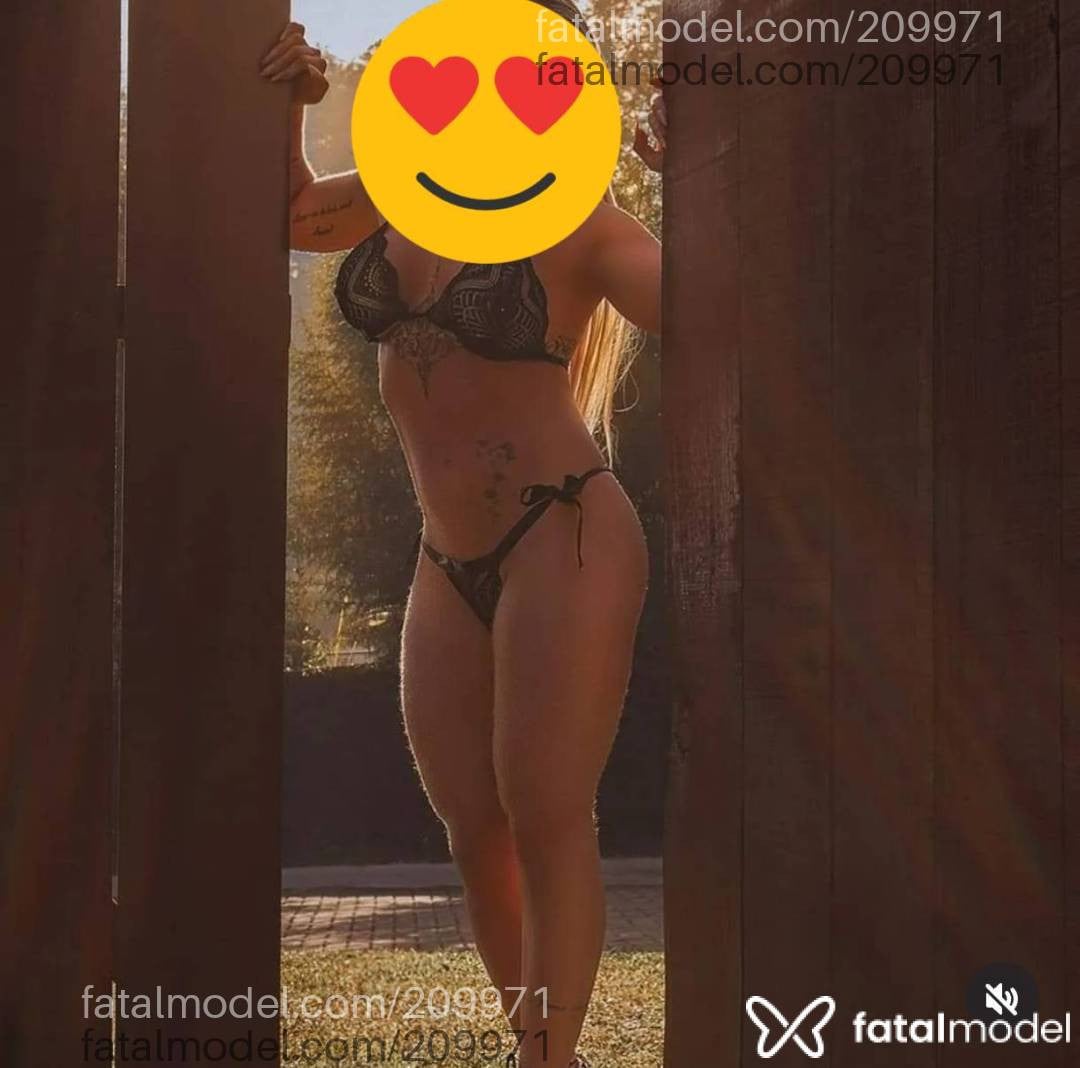 Acompanhante mulher loira (o) de olhos mel - Bárbara