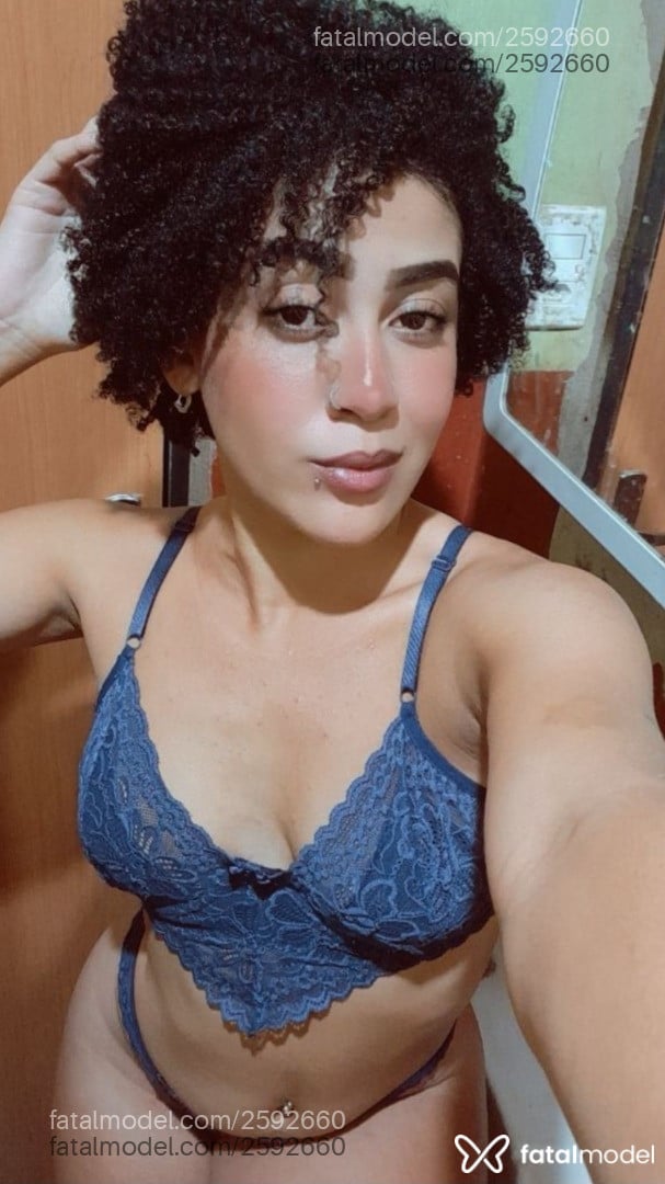 Acompanhante mulher morena (o) de olhos castanhos em Guaíra - Sabrina