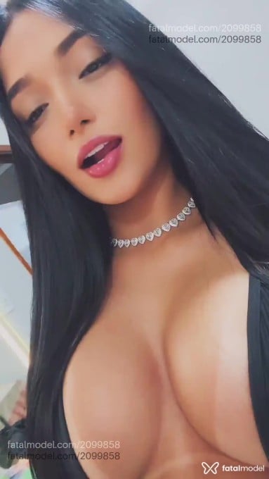 Acompanhante mulher morena (o) de olhos castanhos em Patos de Minas Acompanhante mulher morena (o) de olhos castanhos em Patos de Minas - Isis