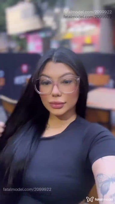 Acompanhante mulher morena (o) de olhos castanhos em Belo Horizonte - Babi Muniz