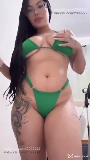 Acompanhante mulher morena (o) de olhos castanhos em Belo Horizonte - Babi Muniz