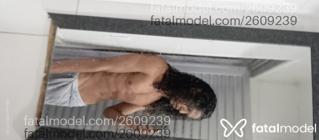Acompanhante homem morena (o) de olhos castanhos em Rio de Janeiro - Oruamator