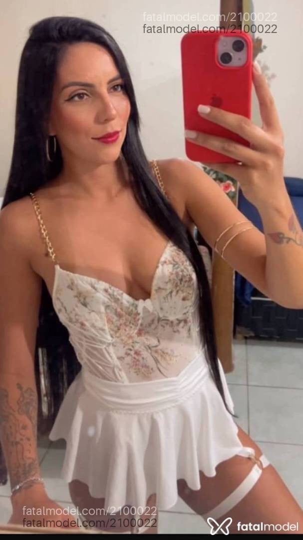 Acompanhante mulher morena (o) de olhos castanhos - Valentina