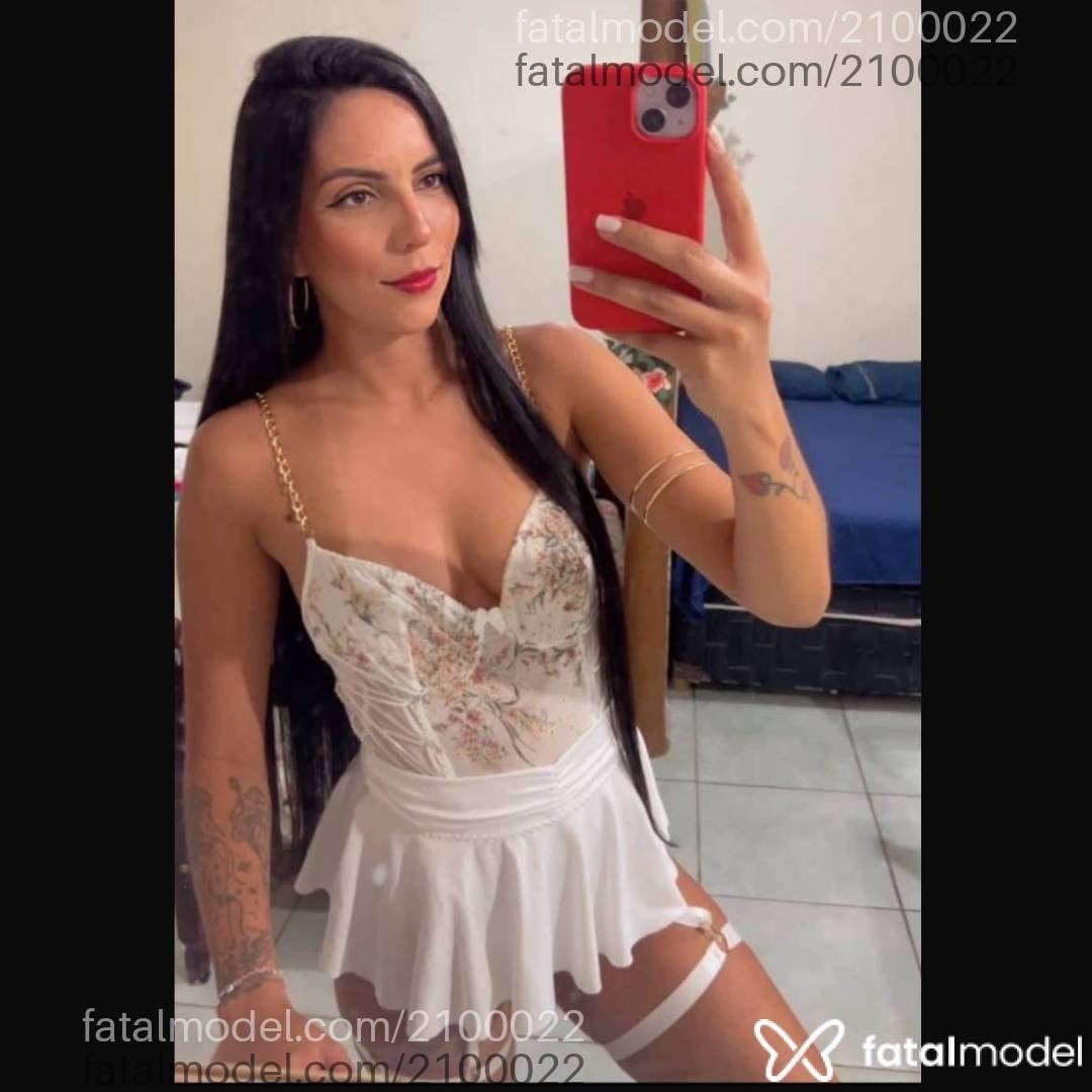 Acompanhante mulher morena (o) de olhos castanhos - Valentina