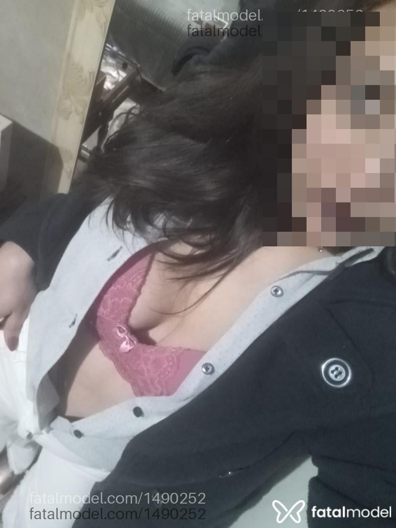 Acompanhante mulher com cabelo castanho de olhos castanhos em São Leopoldo - Dayane