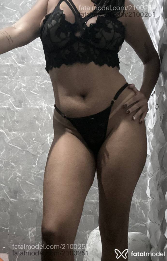 Acompanhante mulher morena (o) de olhos castanhos em Aracaju - Maria
