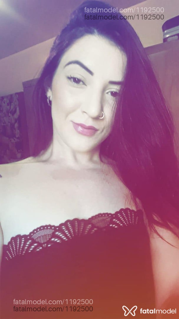 Acompanhante mulher com cabelo castanho de olhos castanhos em Francisco Beltrão Acompanhante mulher com cabelo castanho de olhos castanhos em Francisco Beltrão - Viviane