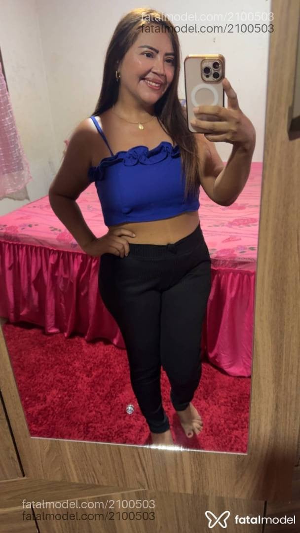 Acompanhante mulher com cabelo castanho de olhos castanhos - Aline
