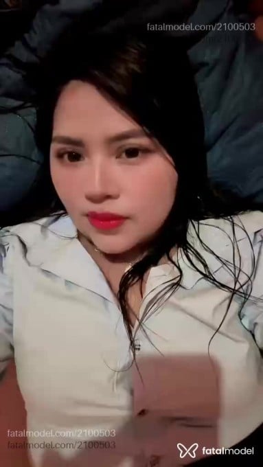 Acompanhante mulher com cabelo castanho de olhos castanhos em Aripuanã - Aline
