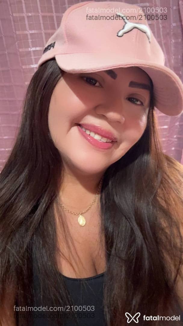 Acompanhante mulher com cabelo castanho de olhos castanhos em Aripuanã - Aline