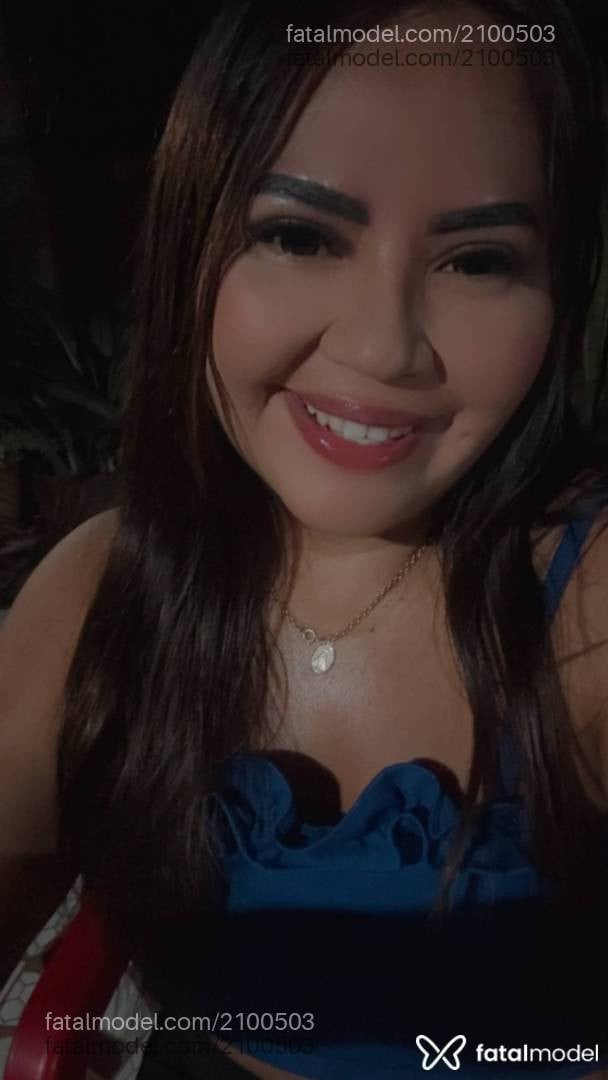 Acompanhante mulher com cabelo castanho de olhos castanhos em Aripuanã - Aline
