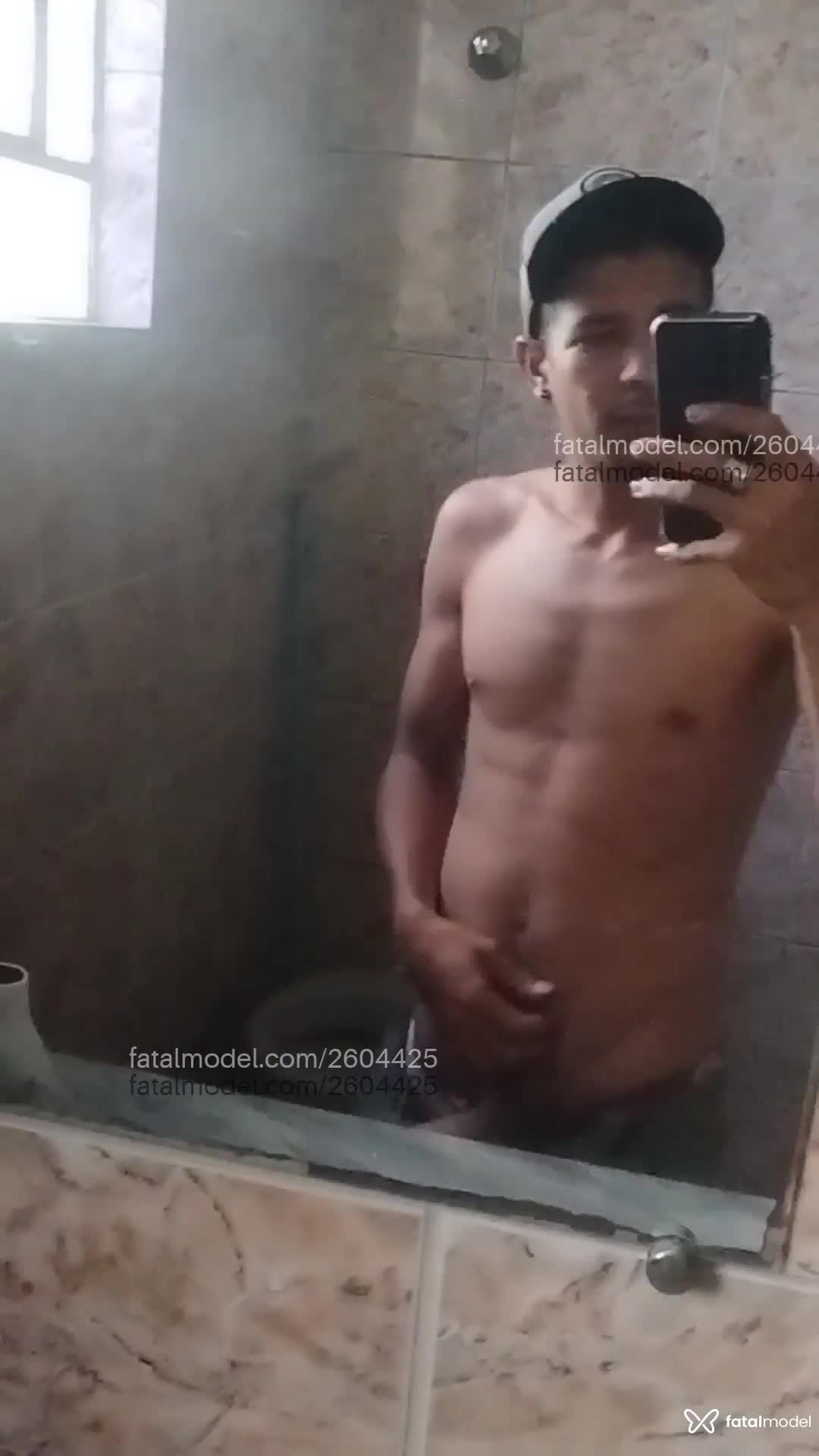 Acompanhante homem morena (o) de olhos pretos em Balneário Camboriú - Accel