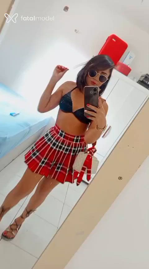 Acompanhante mulher morena (o) de olhos pretos - Jessica