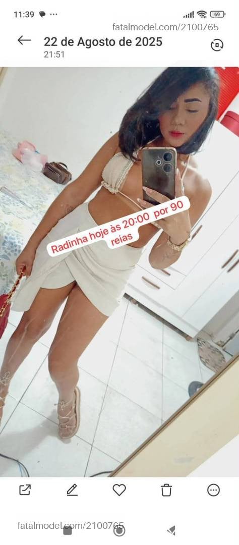Acompanhante mulher morena (o) de olhos pretos - Jessica