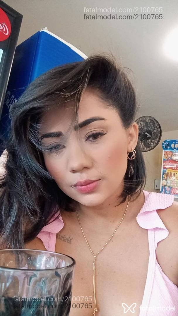 Acompanhante mulher morena (o) de olhos pretos - Jessica