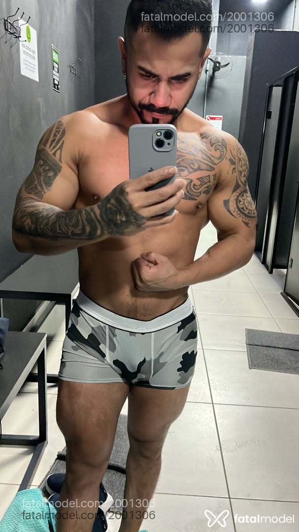 Acompanhante homem com cabelo castanho de olhos castanhos em Porto Alegre - MorenoGoGoBoY