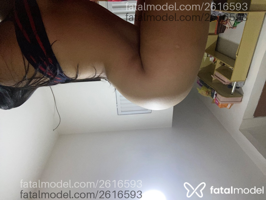 Acompanhante mulher morena (o) de olhos pretos em Virtual - Luara