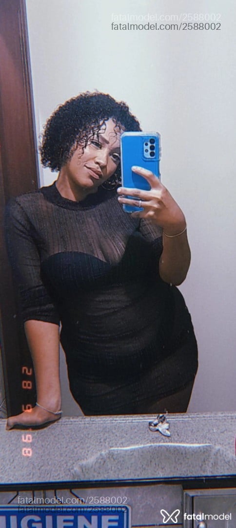 Acompanhante mulher morena (o) de olhos castanhos em Belo Horizonte - Gabi Gusmão