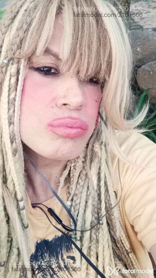 Acompanhante mulher trans loira (o) de olhos castanhos em Parobé Acompanhante mulher trans loira (o) de olhos castanhos em Parobé - Angel