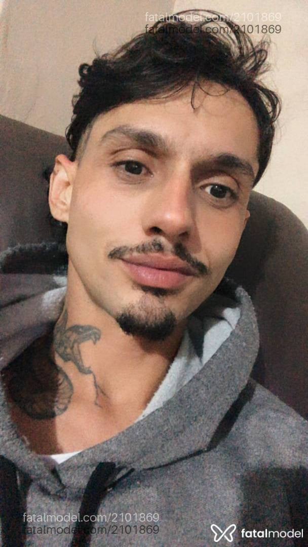 Acompanhante homem com cabelo castanho de olhos castanhos - Kazan
