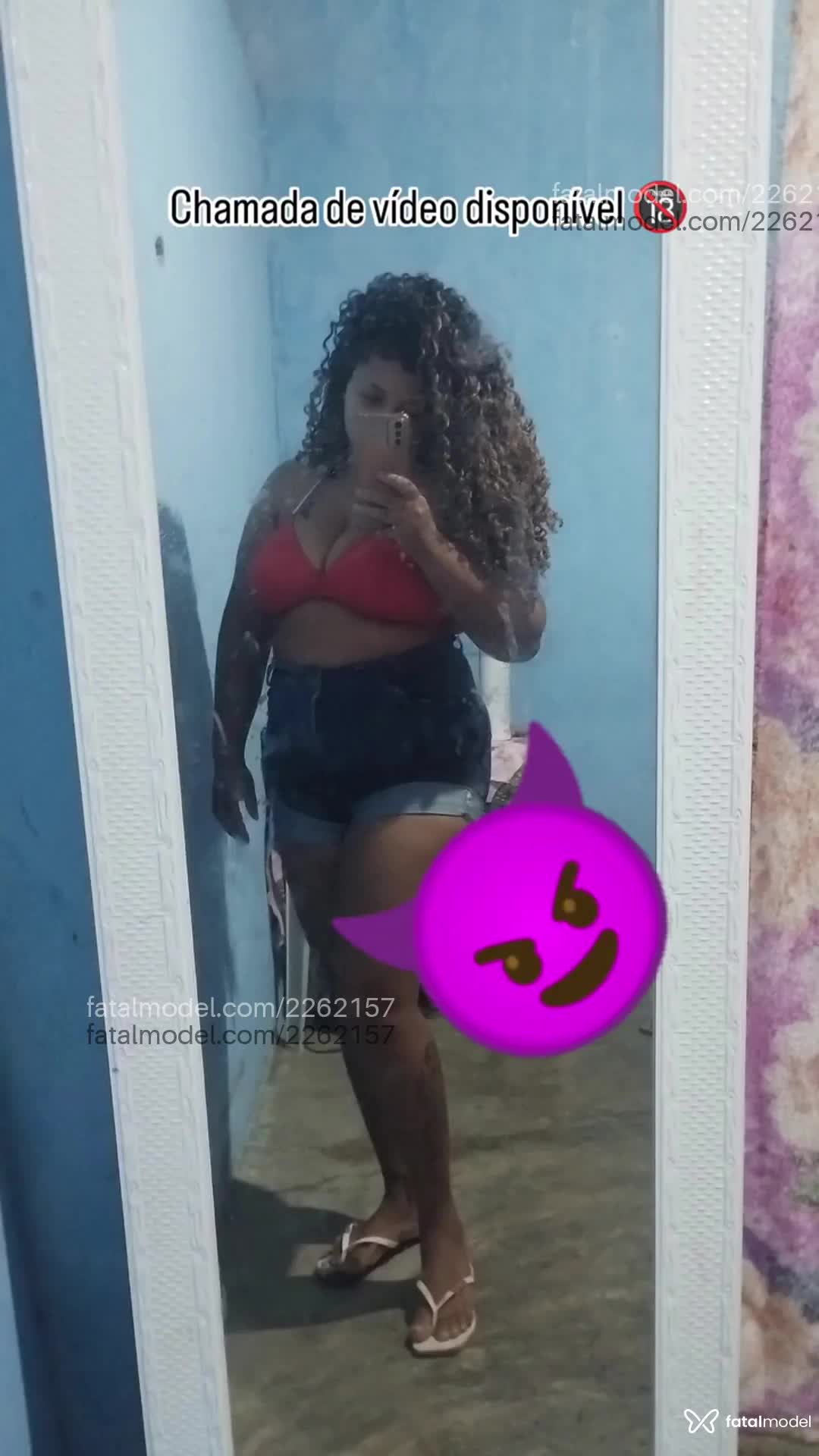 Acompanhante mulher morena (o) de olhos pretos - Jeovana