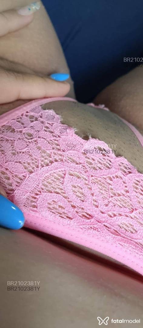 Acompanhante mulher loira (o) de olhos castanhos em Limeira - Bella Rocha