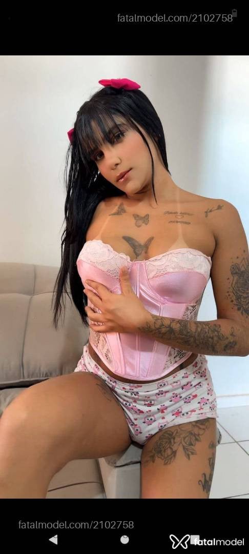 Acompanhante mulher morena (o) de olhos azuis em Uberlândia Acompanhante mulher morena (o) de olhos azuis em Uberlândia - Maria Alice