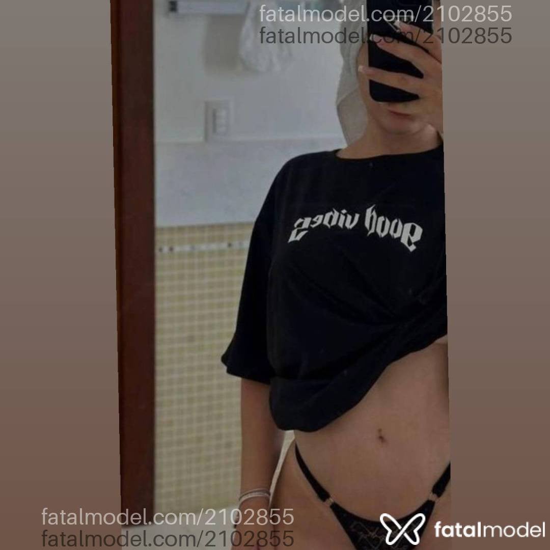 Acompanhante mulher com cabelo castanho de olhos castanhos em Palotina - Aline Martins