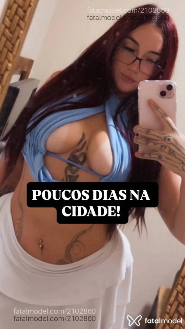 Acompanhante mulher ruiva (o) de olhos azuis - Cristal