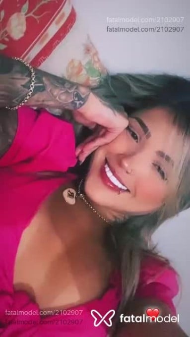 Acompanhante mulher loira (o) de olhos castanhos em Jales - Livia Reis