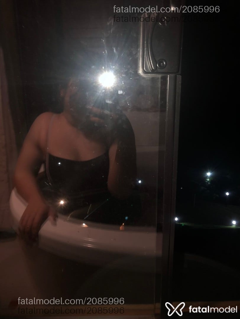 Acompanhante mulher morena (o) de olhos pretos em Belo Horizonte - Mitsurii