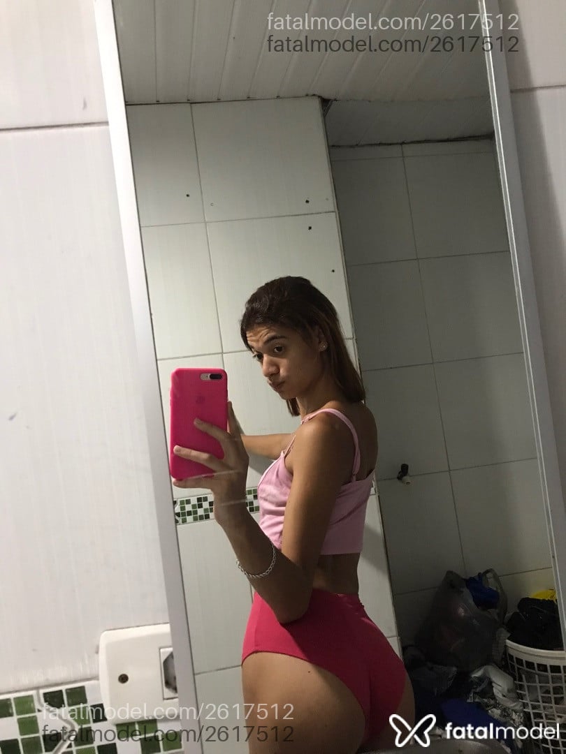 Acompanhante mulher trans ruiva (o) de olhos castanhos em Recife - Tayara Cabral