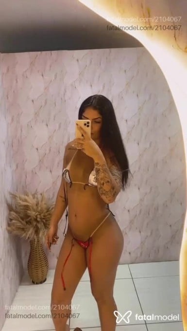 Acompanhante mulher com cabelo castanho de olhos verdes em Rio de Janeiro - Isabelle Sanches