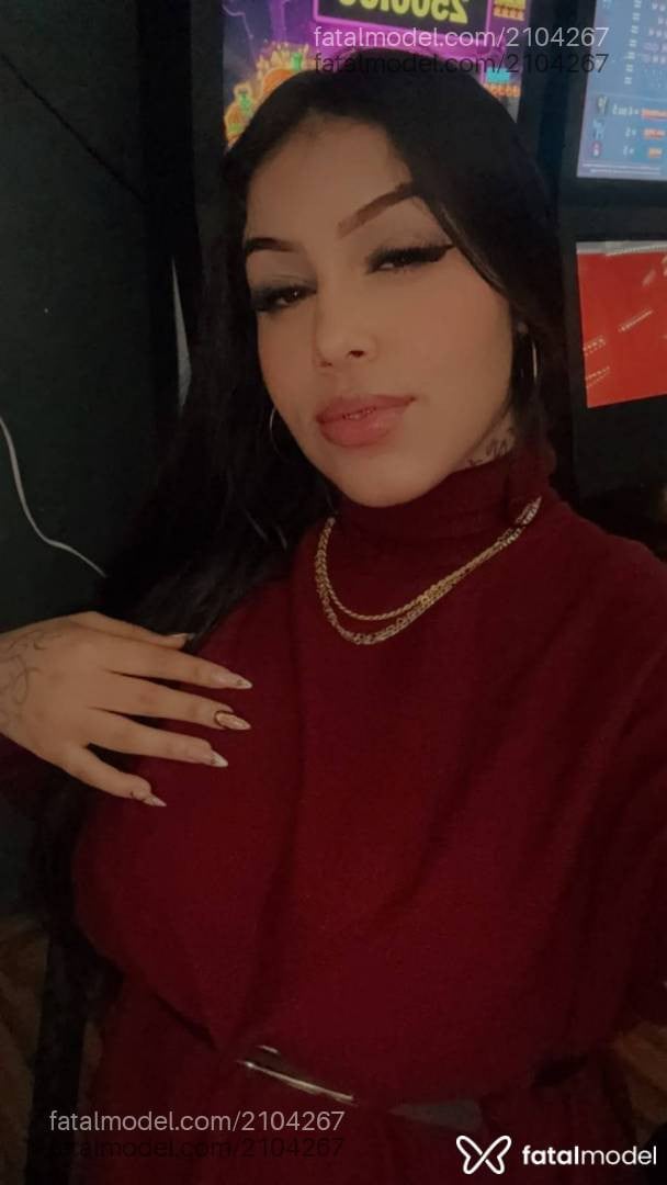 Acompanhante mulher morena (o) de olhos castanhos - Eduarda