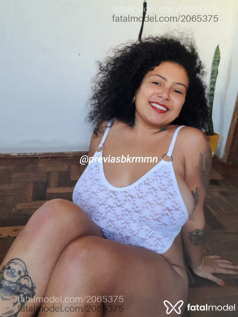 Acompanhante mulher morena (o) de olhos castanhos em Virtual - Bkrmmn
