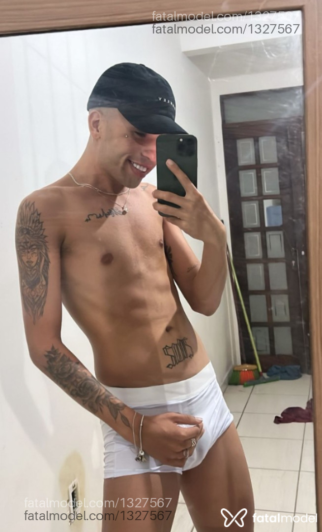 Acompanhante homem com cabelo castanho de olhos castanhos em Curitiba - Hagi Carvalho