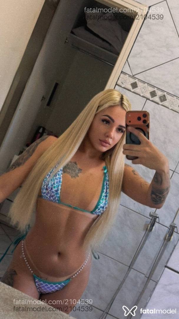 Acompanhante mulher loira (o) de olhos castanhos em Passo Fundo - Luiza França